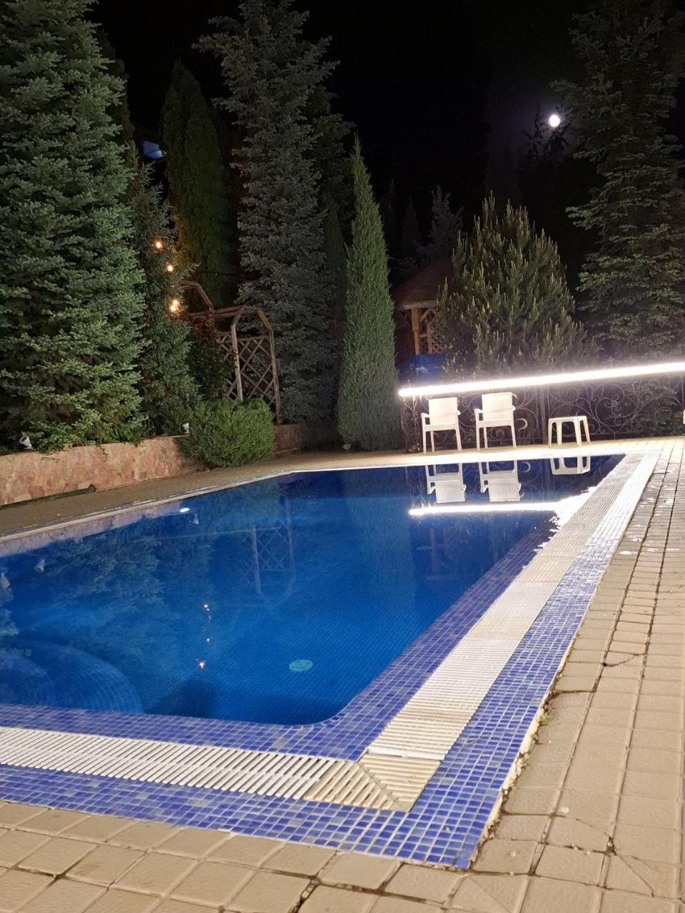 Villa Hills Chimgan Eksteriør billede